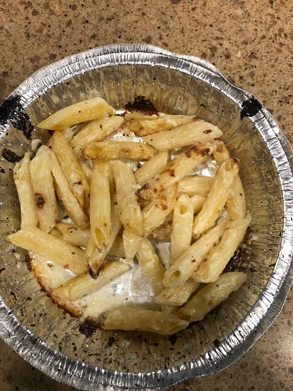 Dominos Pizza | meal delivery | 750 E Wisconsin Ave, Oconomowoc, WI 53066, USA | 2625696999 OR +1 262-569-6999