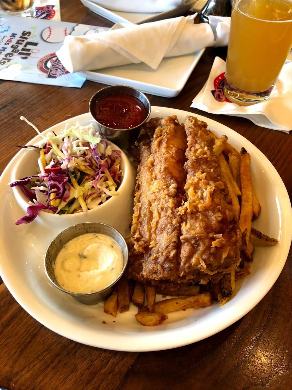 Tony Cs Sports Bar & Grill | restaurant | 17 3rd Ave, Burlington, MA 01803, USA | 7812388282 OR +1 781-238-8282