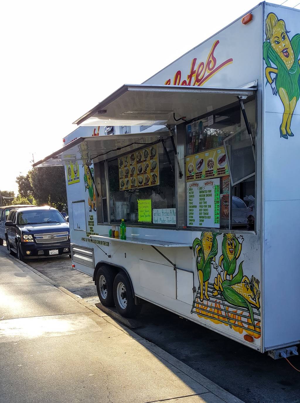 LOS REYES DEL ELOTE ASADO | restaurant | &, S Main St & E Chestnut Ave, Santa Ana, CA 92701, USA | 9496104226 OR +1 949-610-4226