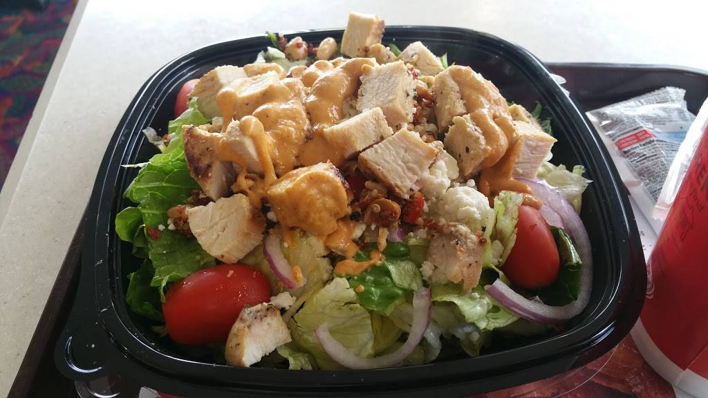 Wendys | restaurant | 1770 University Ave W, St Paul, MN 55104, USA | 6516998526 OR +1 651-699-8526