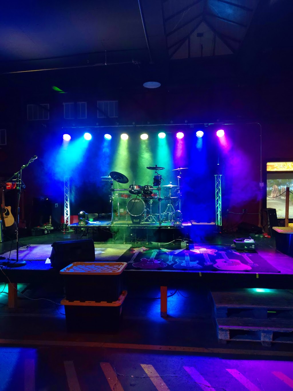 Doxx Bar | restaurant | 1219 5th St, Sioux City, IA 51101, USA | 7122243650 OR +1 712-224-3650