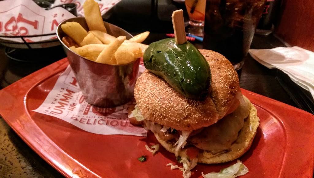 Red Robin Gourmet Burgers and Brews | restaurant | 3977 Morse Crossing, Columbus, OH 43219, USA | 6144755200 OR +1 614-475-5200