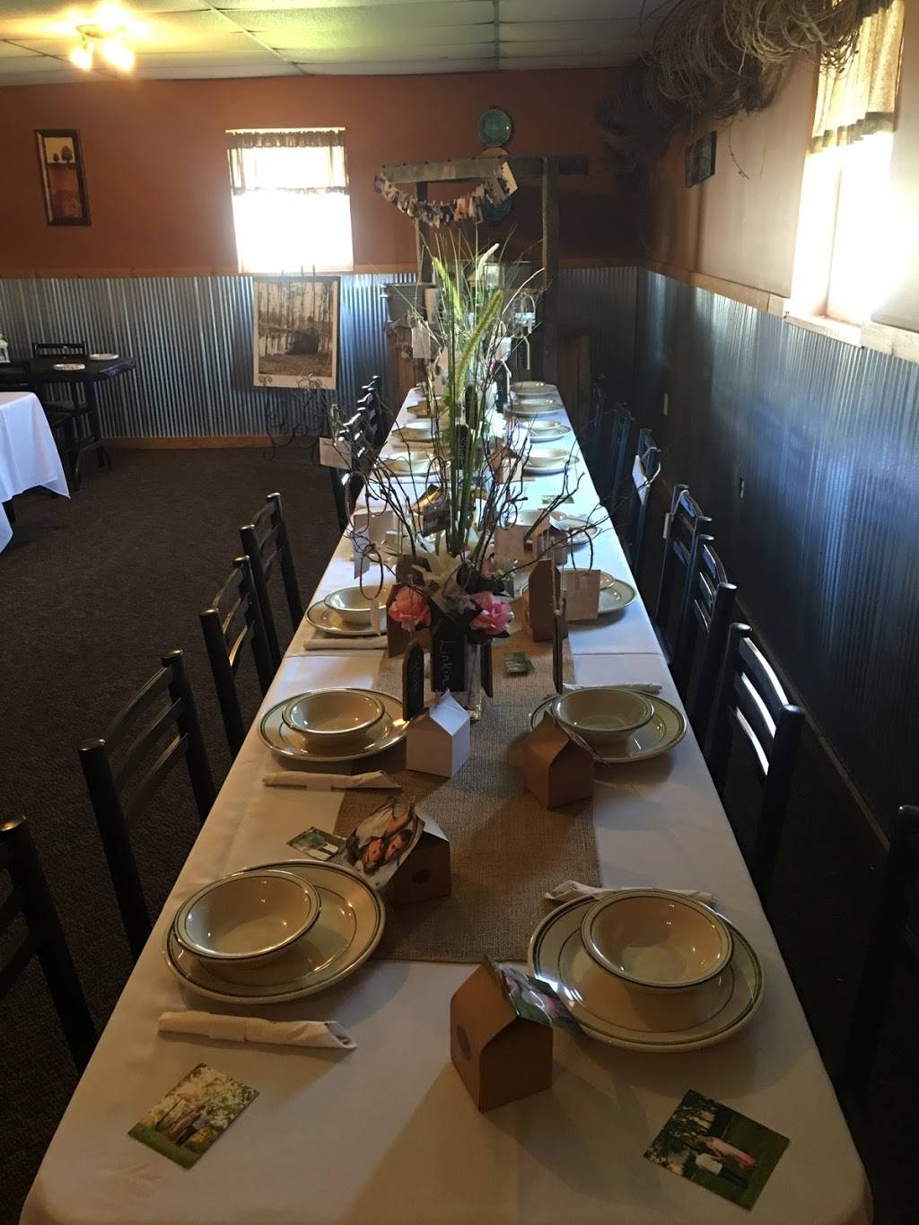 Kretzers Grill and Bar | restaurant | 218 W St Louis St, Hoyleton, IL 62803, USA | 6184936660 OR +1 618-493-6660