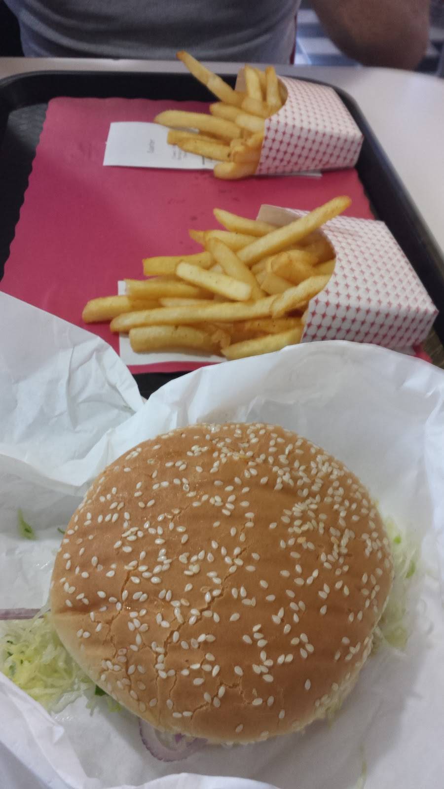 Lennys Burger | restaurant | 10635 N 59th Ave, Glendale, AZ 85302, USA | 6237769280 OR +1 623-776-9280