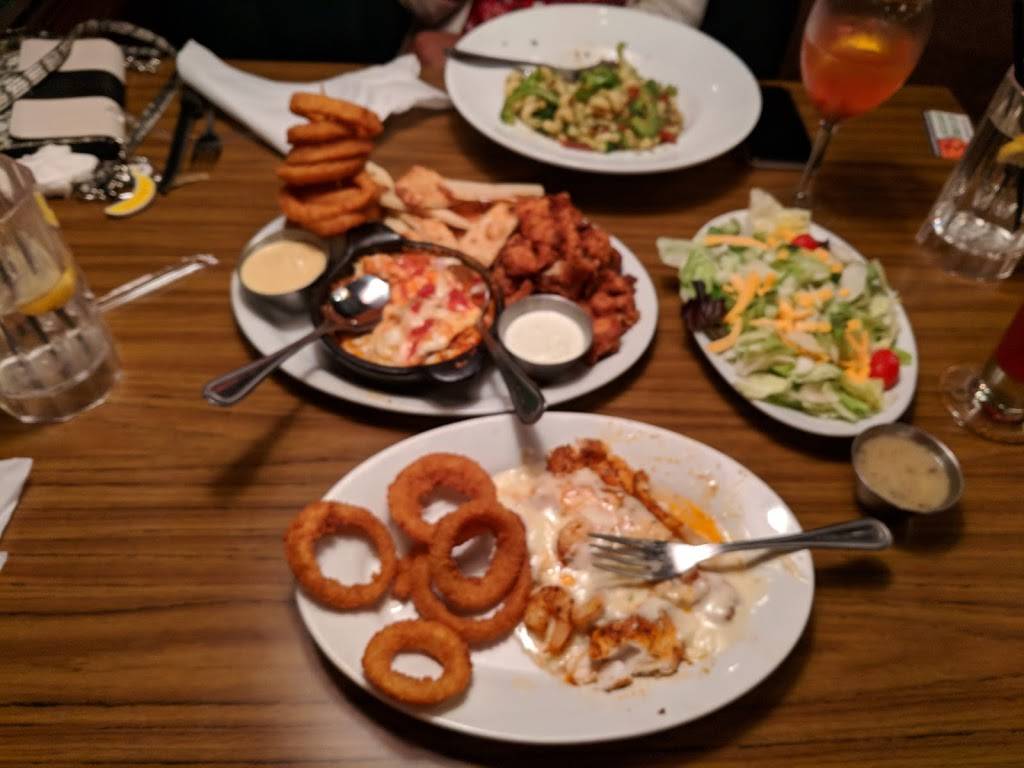 Ruby Tuesday | restaurant | 3308 E Center St, Warsaw, IN 46582, USA | 5742697821 OR +1 574-269-7821