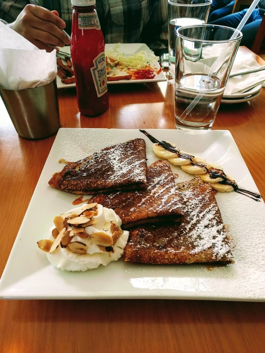 Cravelane | restaurant | 2908, 5051 Oakton St, Skokie, IL 60077, USA | 8479998555 OR +1 847-999-8555