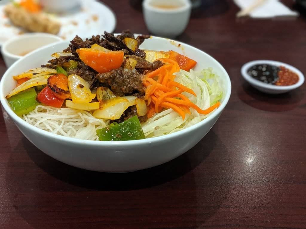 Pho Mi T&T | restaurant | 583 Brant St, Burlington, ON L7R 2G6, Canada | 9056311888 OR +1 905-631-1888