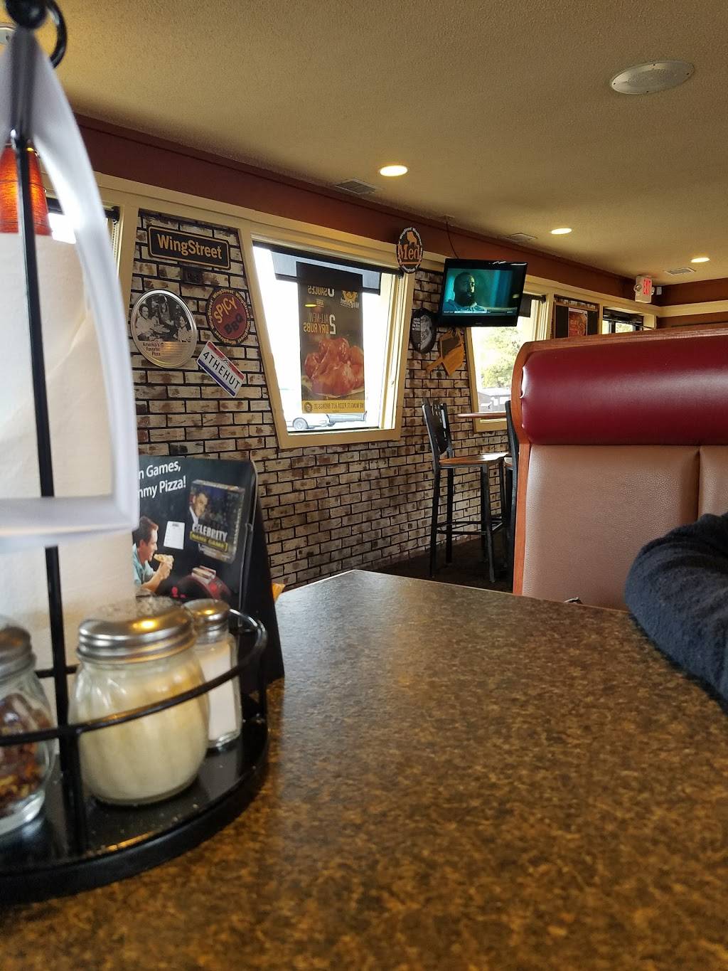 Pizza Hut | restaurant | 1360 Lexington Ave, Mansfield, OH 44907, USA | 4197565755 OR +1 419-756-5755