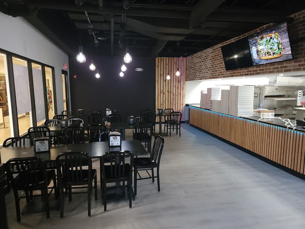 Bombay Curry Pizza | restaurant | 1477 Oak Tree Rd, Iselin, NJ 08830, USA | 7323794798 OR +1 732-379-4798