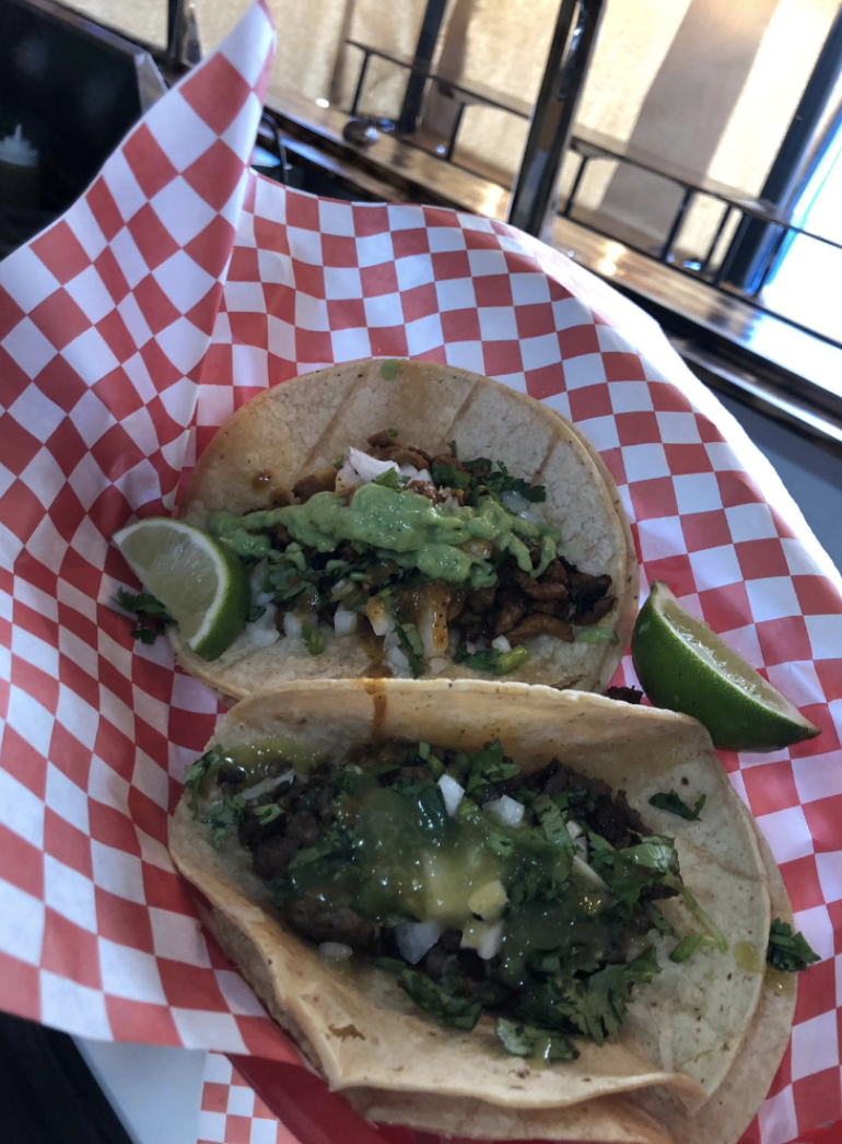 La Plancha Loca | restaurant | 548 Sheridan Rd, Highwood, IL 60040, USA | 8477488028 OR +1 847-748-8028