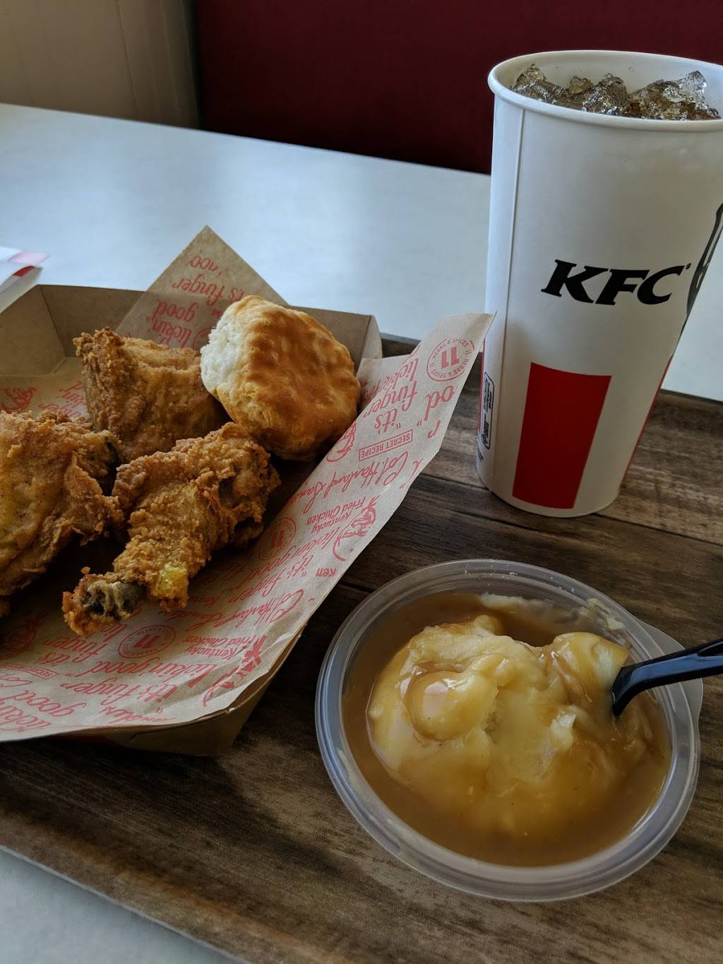 KFC | restaurant | 23030 Eastpark Dr, Yorba Linda, CA 92887, USA | 7146370652 OR +1 714-637-0652