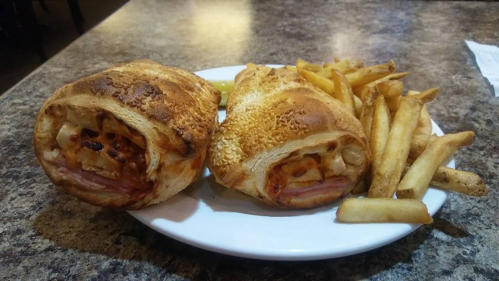 Straw Hat Pizza | restaurant | 18 U.S. 50 Inside Harveys Casino, Stateline, NV 89449, USA | 7755869000 OR +1 775-586-9000