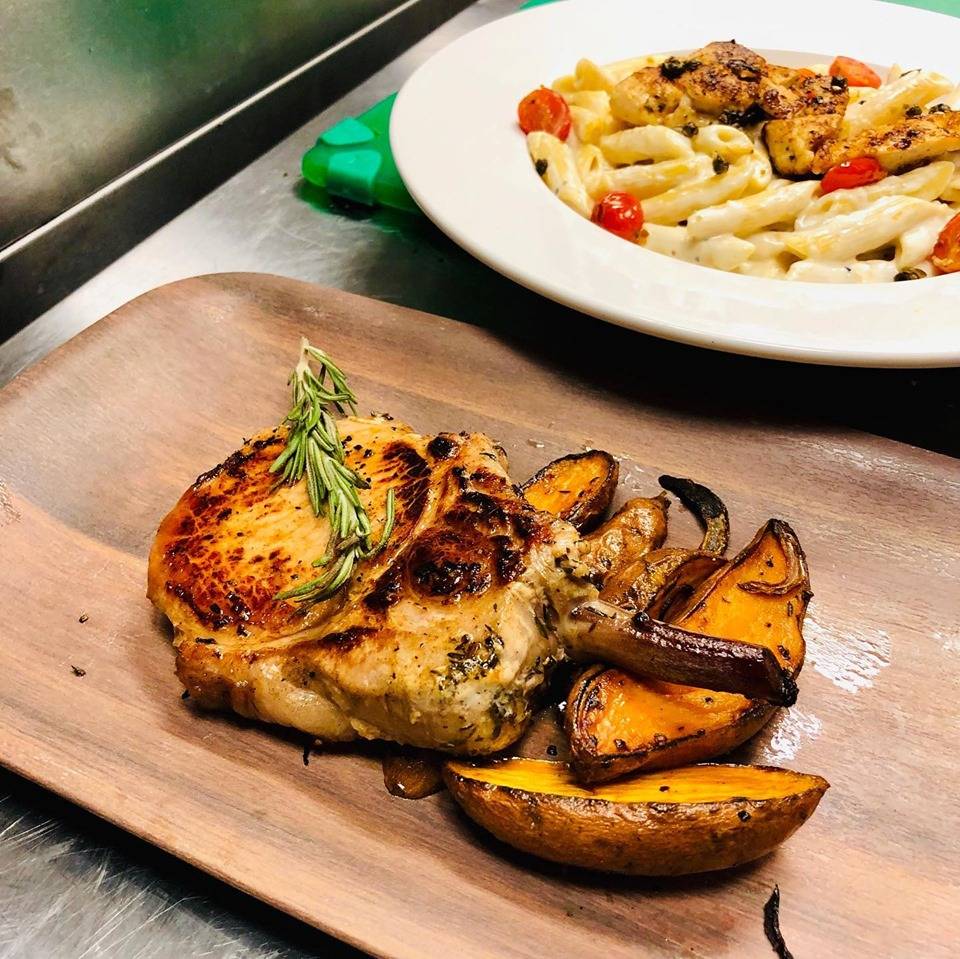 The District GastroBar | restaurant | 534 W Church St, Orlando, FL 32805, USA | 4077047913 OR +1 407-704-7913