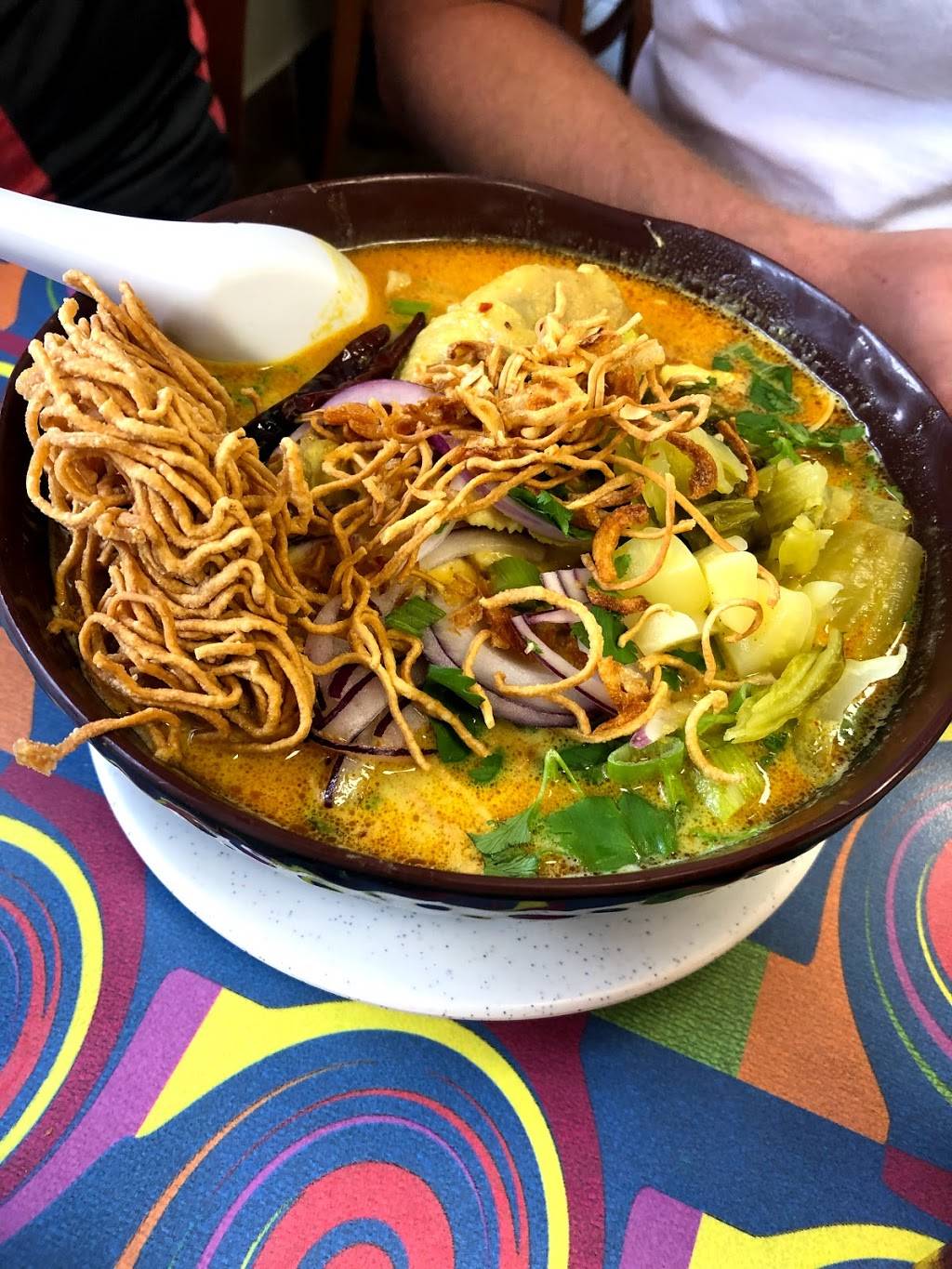 Street Food Thai Market | restaurant | 1010 W Cavalcade St suite d, Houston, TX 77009, USA | 3464063177 OR +1 346-406-3177