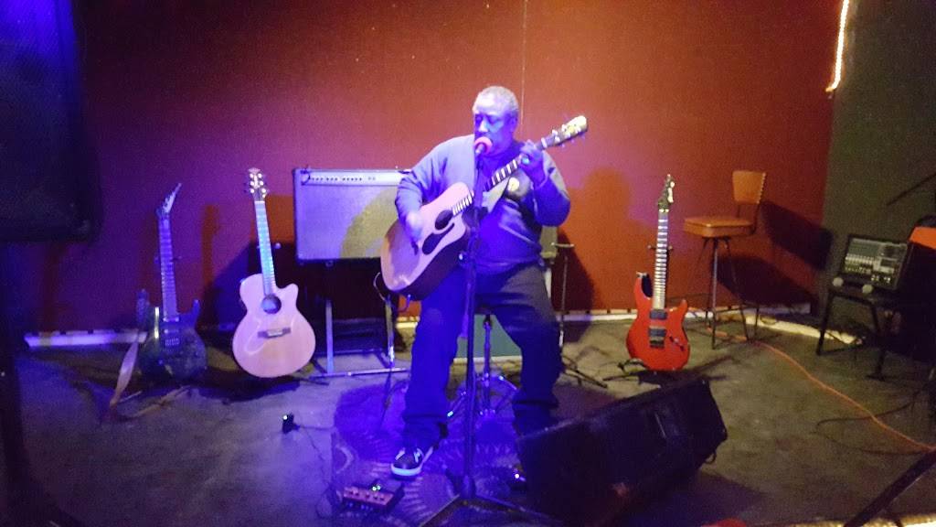 Darcys Pub and Grub | restaurant | 3746 W 12th St, Erie, PA 16505, USA | 8148380509 OR +1 814-838-0509