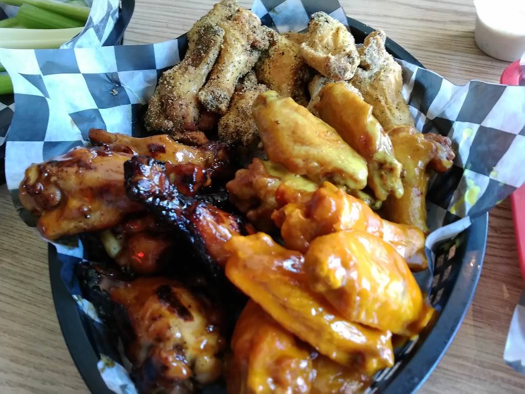 d.d. Peckers Wing Shack | restaurant | 1660 Savannah Hwy, Charleston, SC 29407, USA | 8434024567 OR +1 843-402-4567