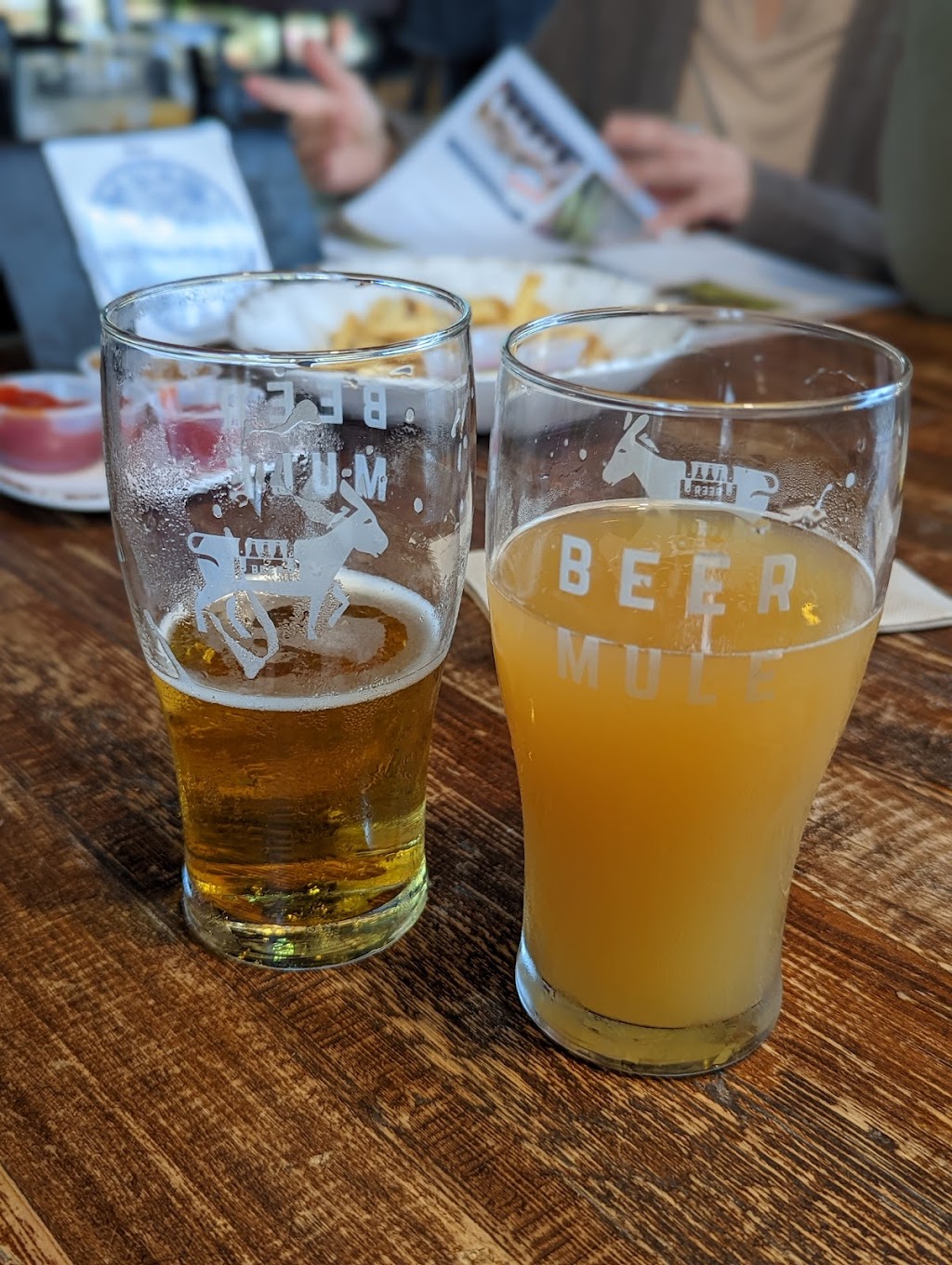 Beer Mule Bottle Shop + Pour House | restaurant | 45 Aviation Way, Watsonville, CA 95076, USA | 8312549789 OR +1 831-254-9789