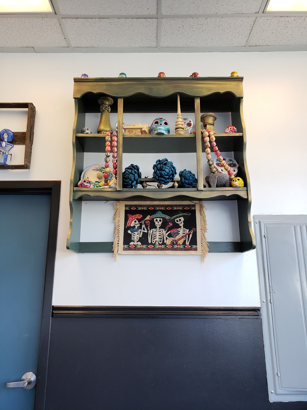 Sugar Bones Tacos | restaurant | 8813 Edgewater Dr SW Suite B, Lakewood, WA 98499, USA | 2532675112 OR +1 253-267-5112