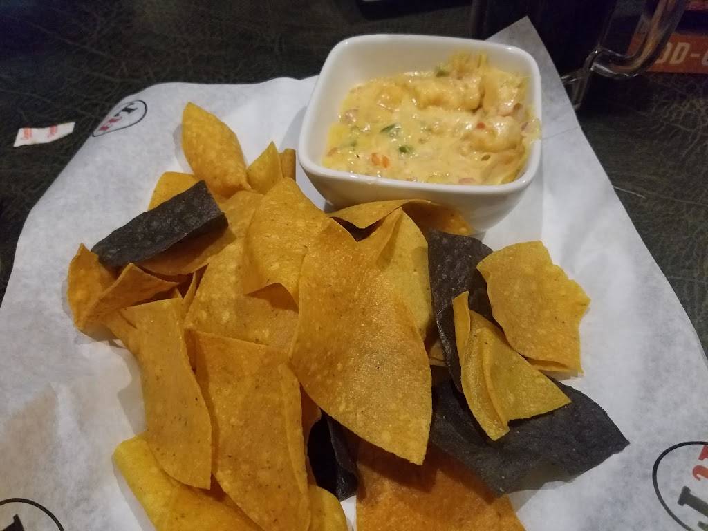 Ruby Tuesday | restaurant | 281 Hogan Blvd, Mill Hall, PA 17751, USA | 5707486563 OR +1 570-748-6563