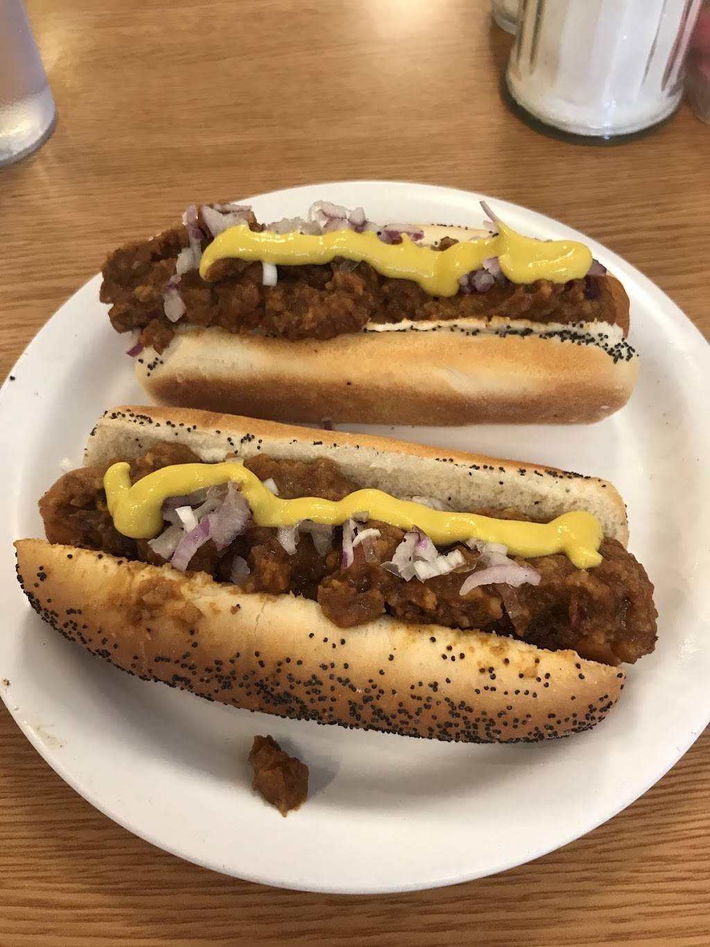 Russell Street Deli | restaurant | 2465 Russell St, Detroit, MI 48207, USA | 3135672900 OR +1 313-567-2900