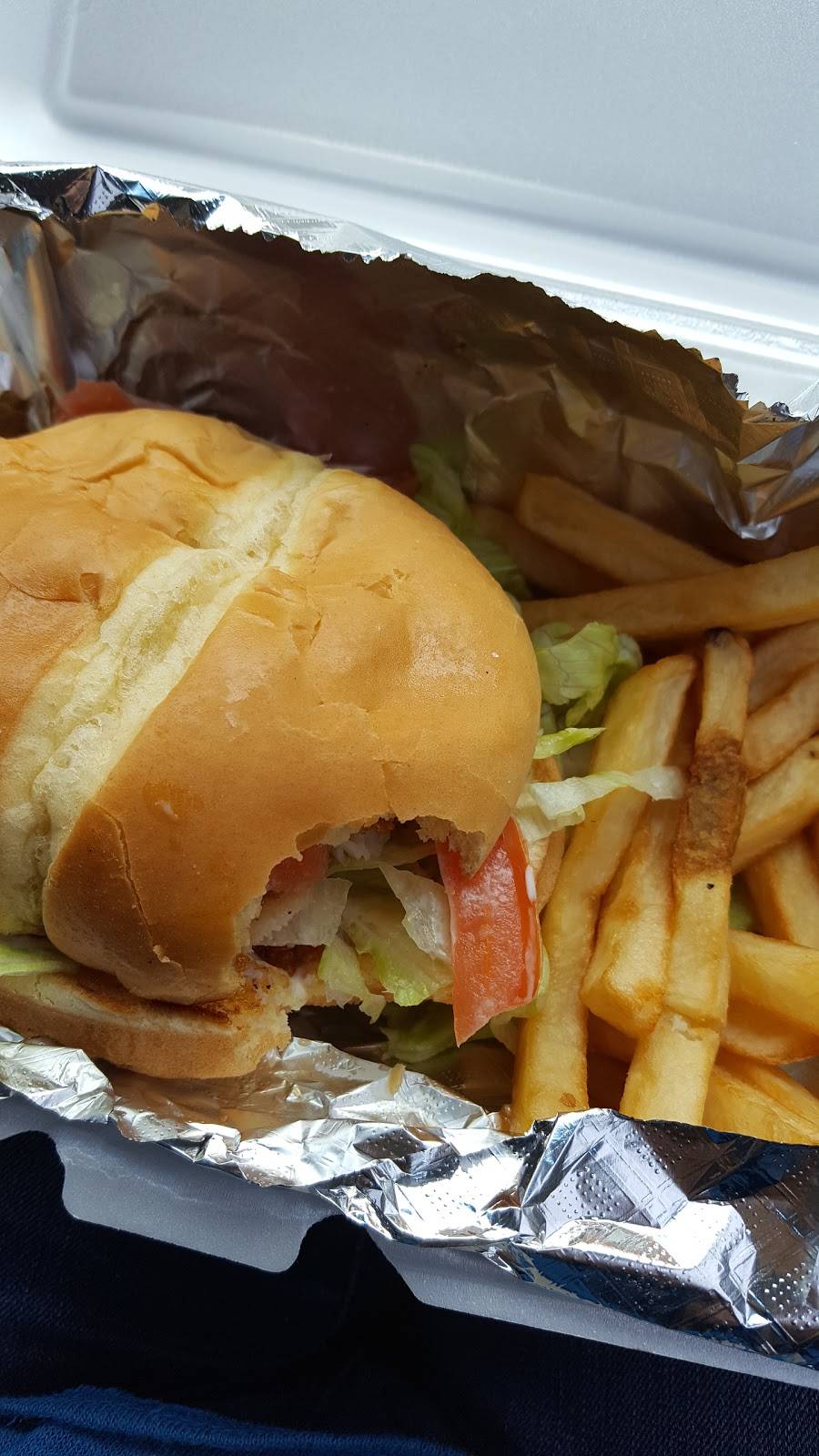 McGees Chicken | restaurant | 1920 S Park St, Madison, WI 53713, USA | 6084420220 OR +1 608-442-0220