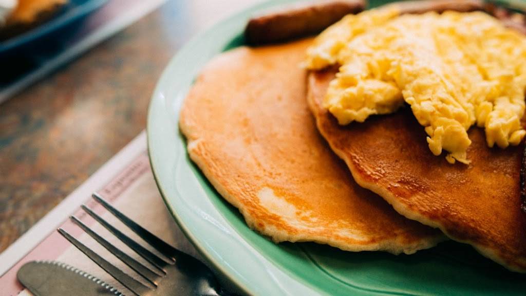 Country Cookin Diner - Rockledge | restaurant | 616 Barnes Blvd, Rockledge, FL 32955, USA | 3213056696 OR +1 321-305-6696