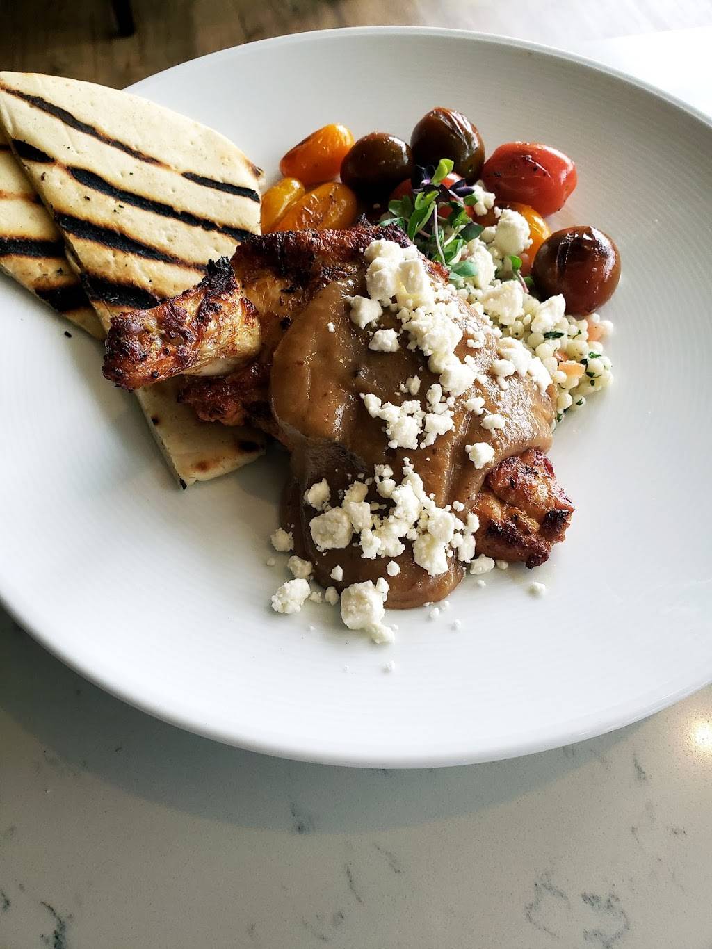 Urban Cellars | restaurant | 2 Washington Blvd, Detroit, MI 48226, USA | 3139650200 OR +1 313-965-0200