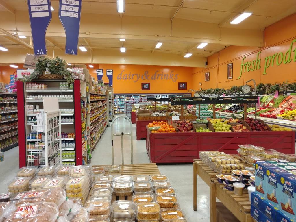 Bharat Bazar Food Court | restaurant | 1165 Reed Ave, Sunnyvale, CA 94086, USA | 4082612424 OR +1 408-261-2424