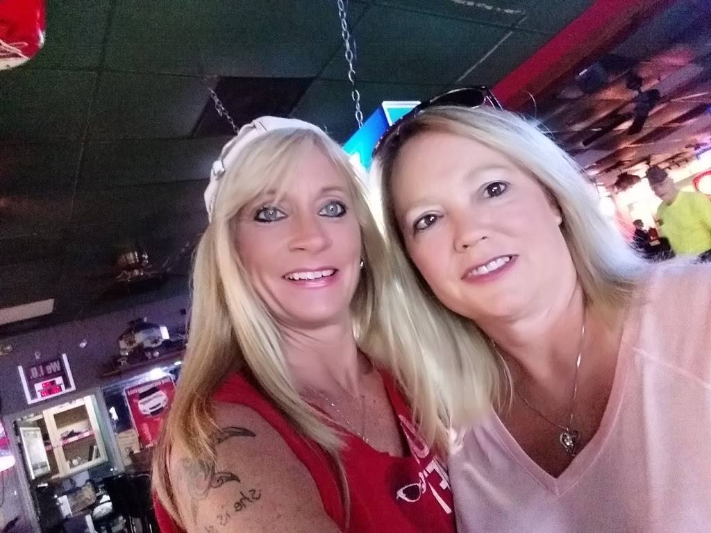 Topps Bar & Grill | restaurant | 7214 Douglas Blvd j, Douglasville, GA 30135, USA | 7704891927 OR +1 770-489-1927