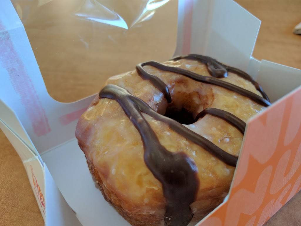 Dunkin Donuts | cafe | 5610 E Fowler Ave, Temple Terrace, FL 33617, USA | 8139858600 OR +1 813-985-8600