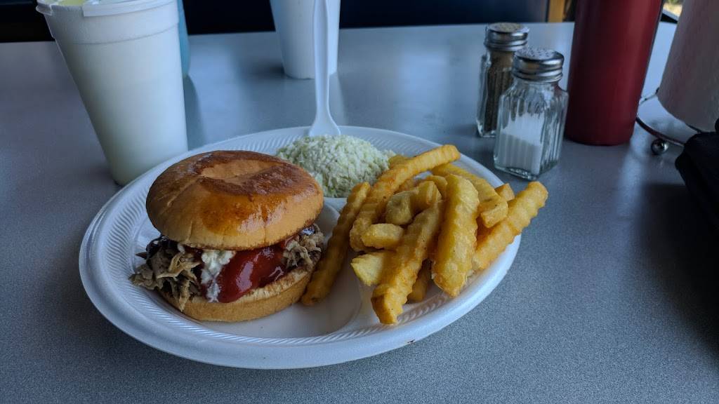 Razorback Bar B Q | restaurant | 510 N Missouri St, West Memphis, AR 72301, USA | 8703944052 OR +1 870-394-4052