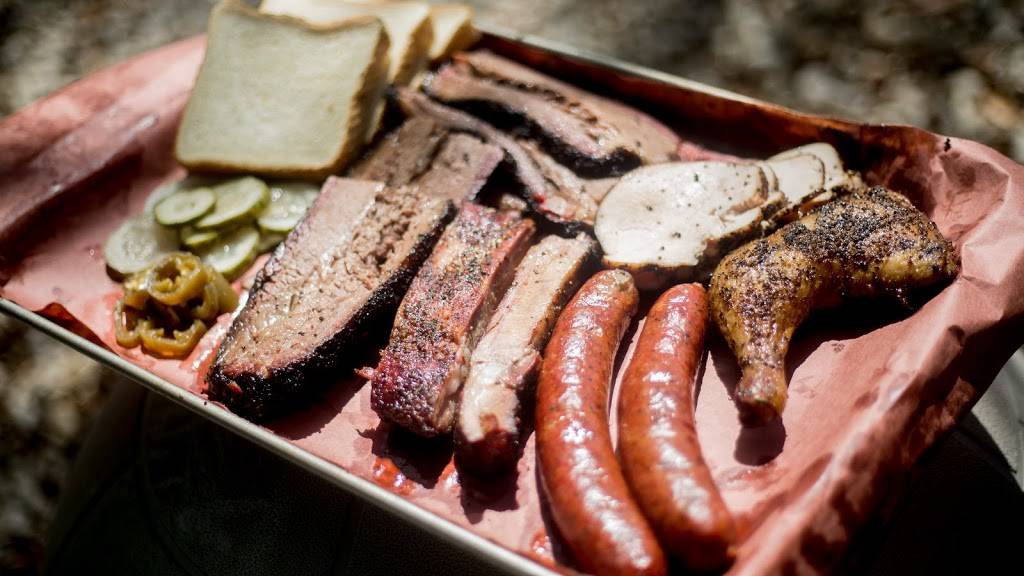 Helberg Barbecue | restaurant | 2223 Austin Ave, Waco, TX 76701, USA | 7135694166 OR +1 713-569-4166