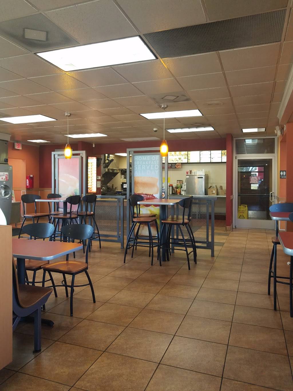 Jack in the Box | restaurant | 8349 Folsom Blvd, Sacramento, CA 95826, USA | 9163812261 OR +1 916-381-2261