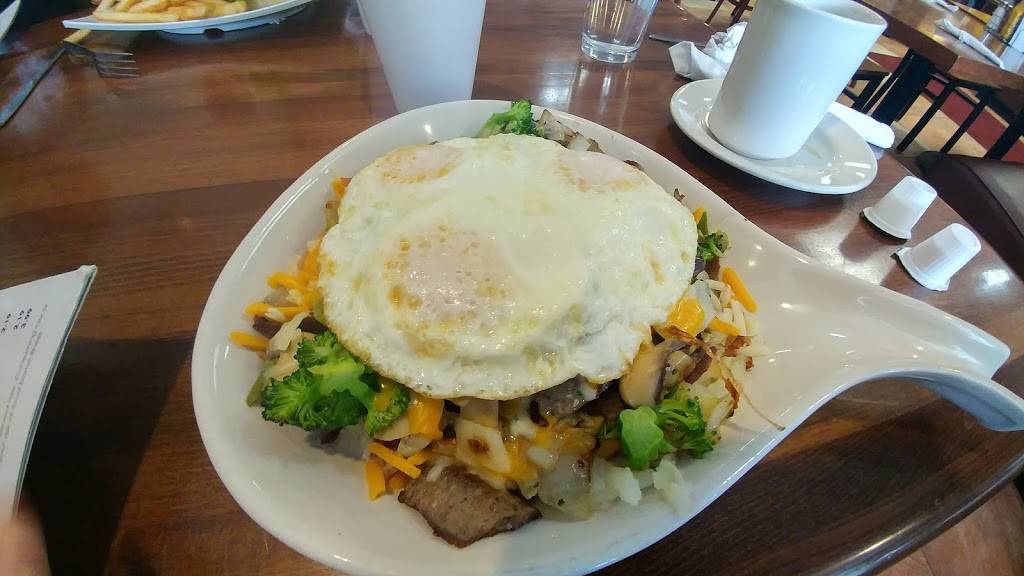 Campus Diner | restaurant | 5470 Cass Ave, Detroit, MI 48202, USA | 3138324817 OR +1 313-832-4817