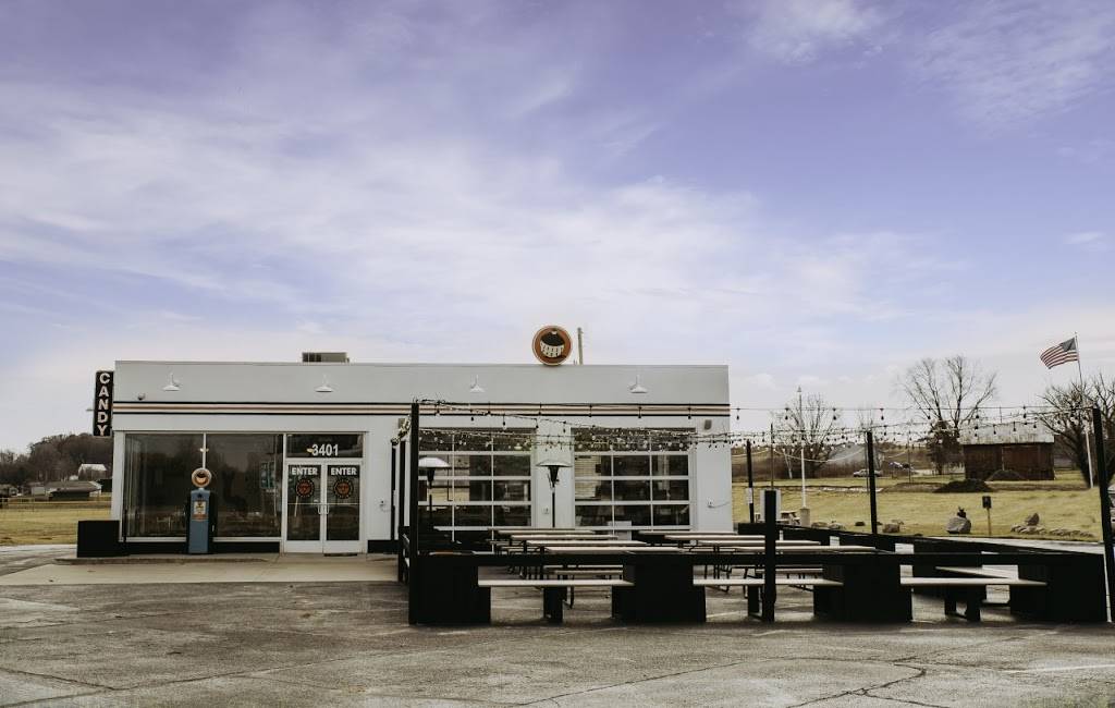 Round Barn Filling Station | restaurant | 3401 Friday Rd, Coloma Charter Township, MI 49038, USA | 2699320120 OR +1 269-932-0120