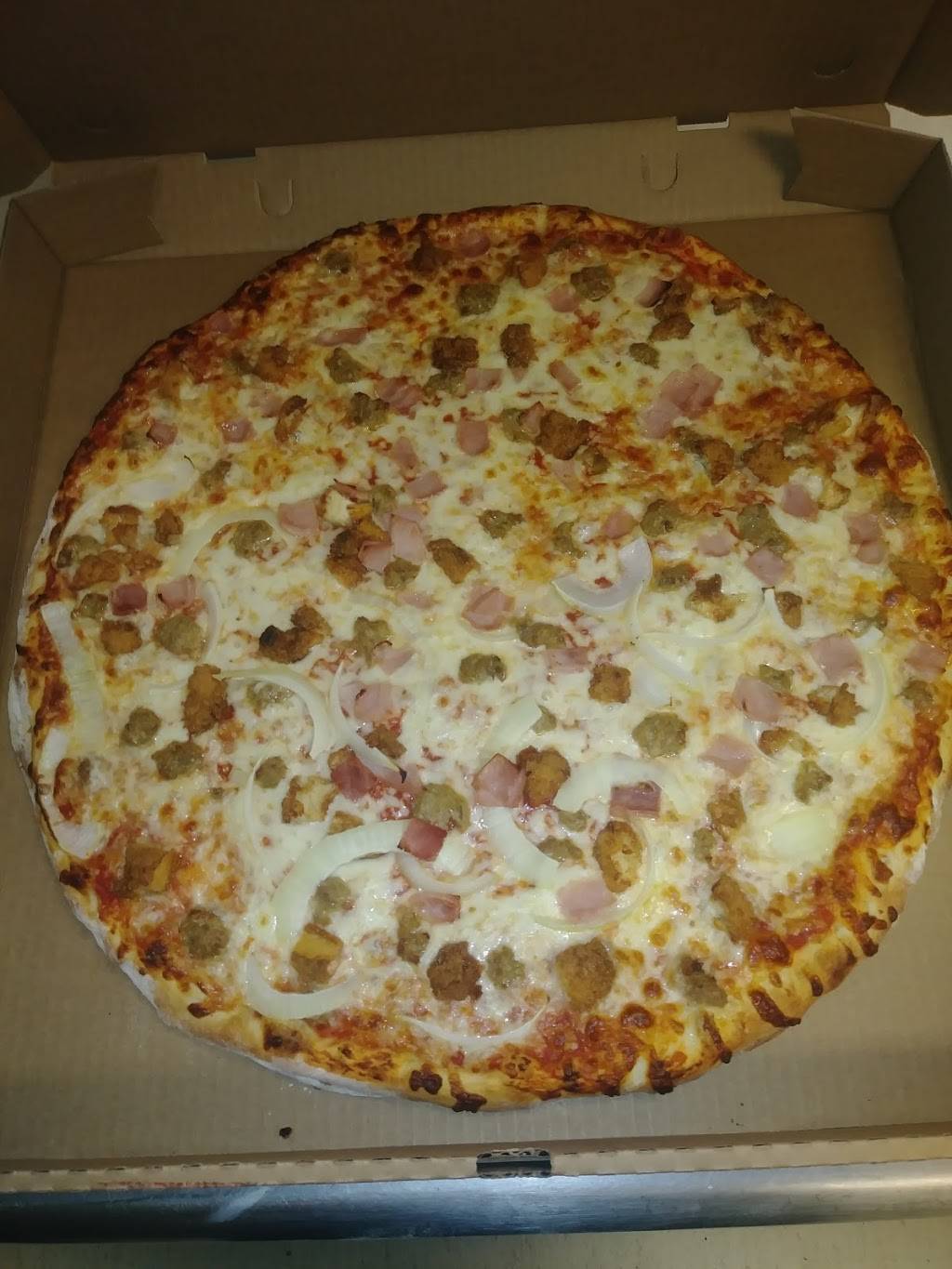 Roccos Pies & Fries | restaurant | 4080 Ridge Rd, Williamson, NY 14589, USA | 3159044443 OR +1 315-904-4443