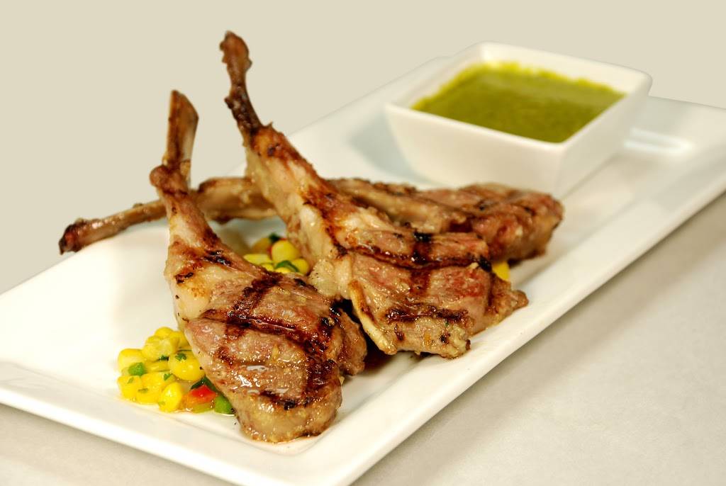 Cabana Lounge | restaurant | 1124 W Yosemite Ave, Manteca, CA 95337, USA | 2096298290 OR +1 209-629-8290