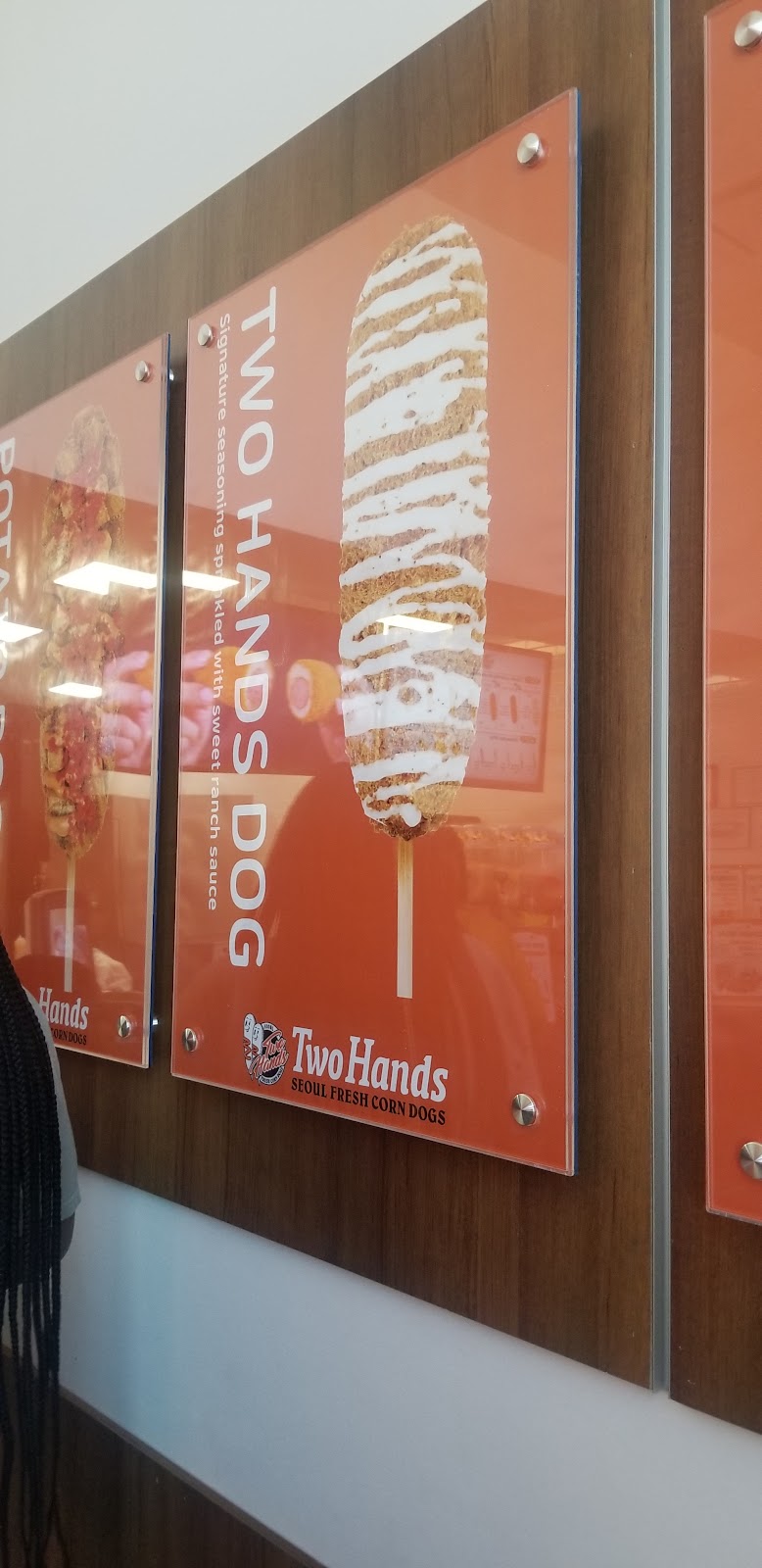 Two Hands Seoul Fresh Corn Dog | restaurant | 226 E Farm to Market Rd 544 Suite 108, Murphy, TX 75094, USA | 9724243500 OR +1 972-424-3500