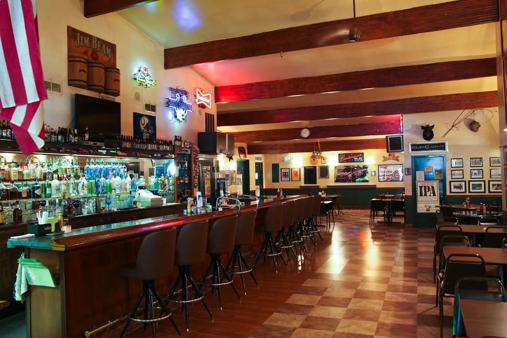 Mimis Retreat | restaurant | 125 E 9th St, Auburn, IN 46706, USA | 2609252008 OR +1 260-925-2008