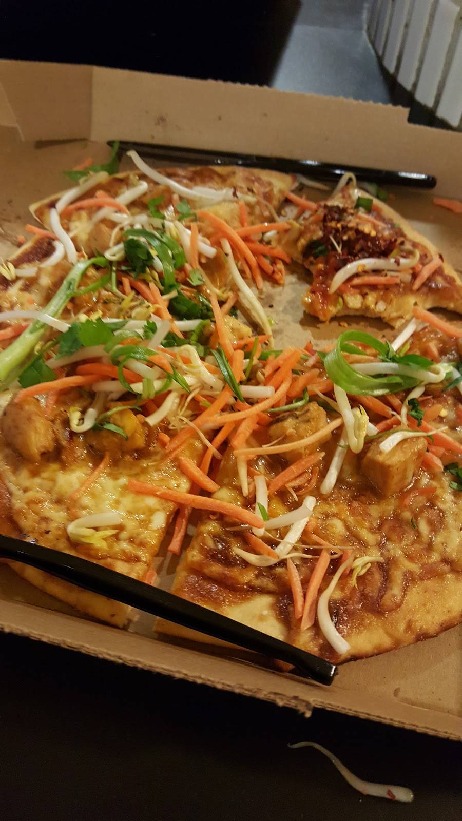 California Pizza Kitchen | restaurant | 5501 Josh Birmingham Pkwy, Charlotte, NC 28208, USA | 7043594474 OR +1 704-359-4474