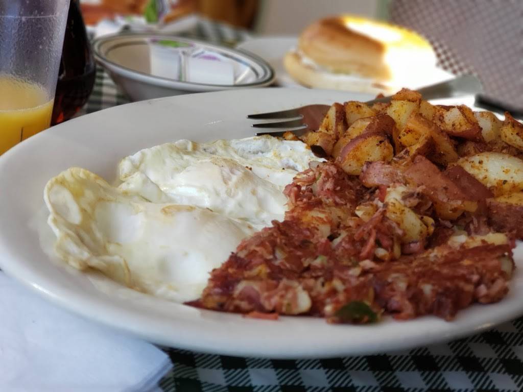 Matts Breakfast Nook | restaurant | West Brookfield, MA 01585, USA | 5086371166 OR +1 508-637-1166