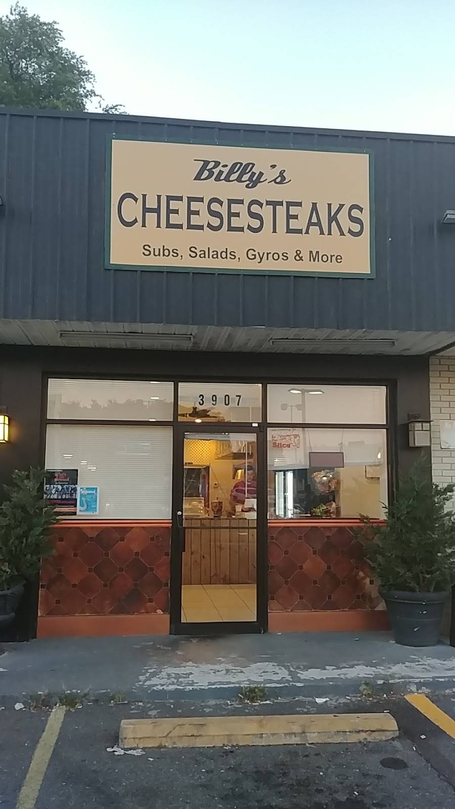 Billys Cheesesteaks | restaurant | 3907 Lee Hwy, Arlington, VA 22207, USA | 7035277733 OR +1 703-527-7733