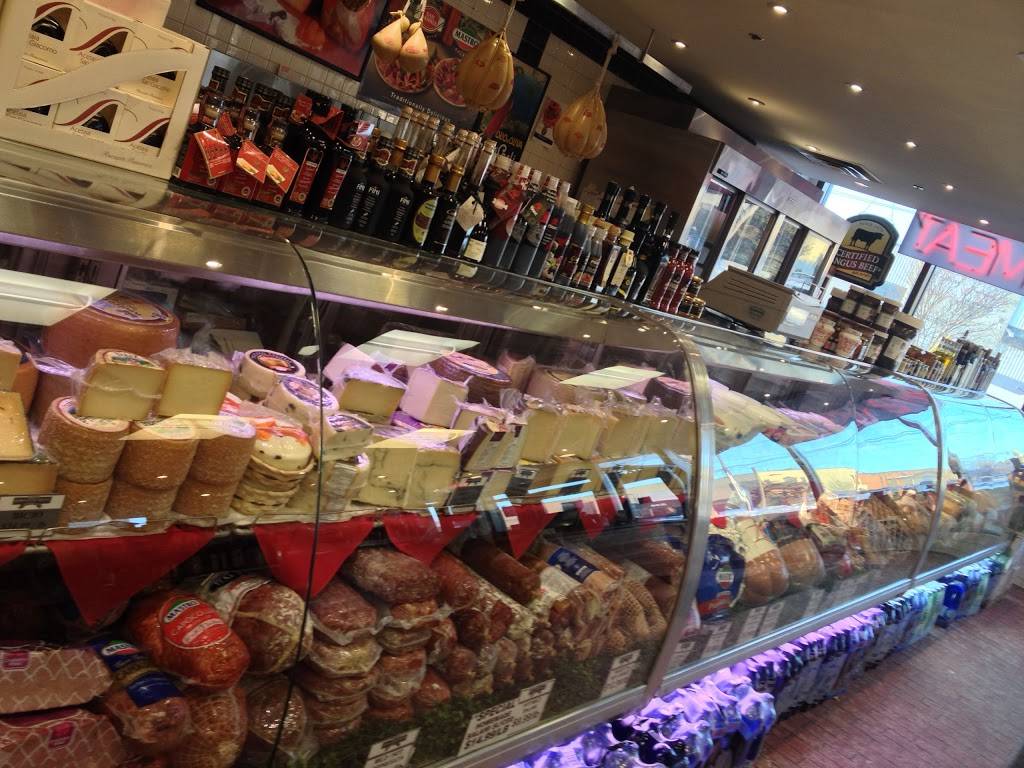 Eddystone Meats | restaurant | 245 Eddystone Ave, North York, ON M3N 1H8, Canada | 4167435601 OR +1 416-743-5601