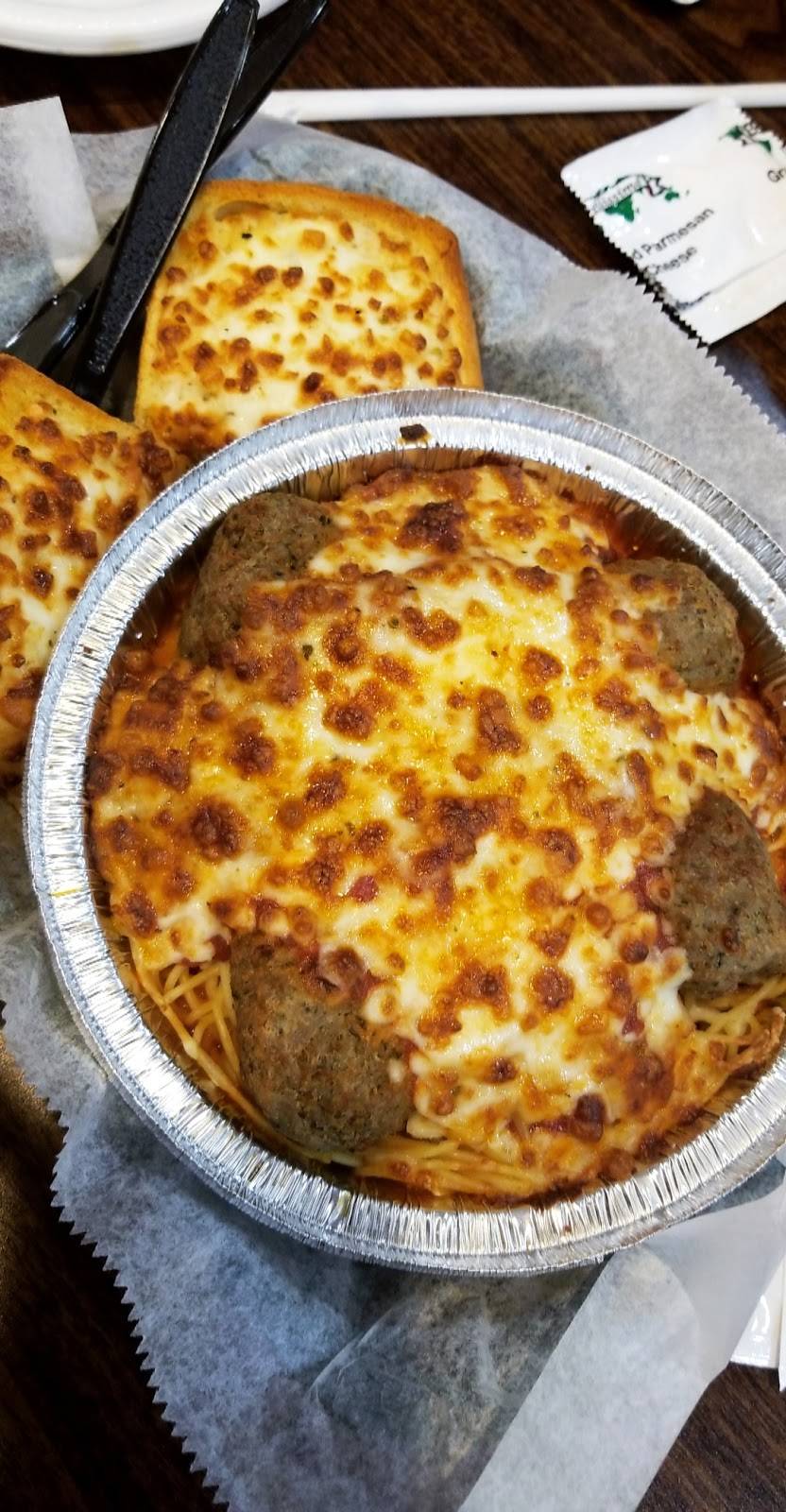 Pizza King | restaurant | 1701 E 10th St, Jeffersonville, IN 47130, USA | 8122828286 OR +1 812-282-8286