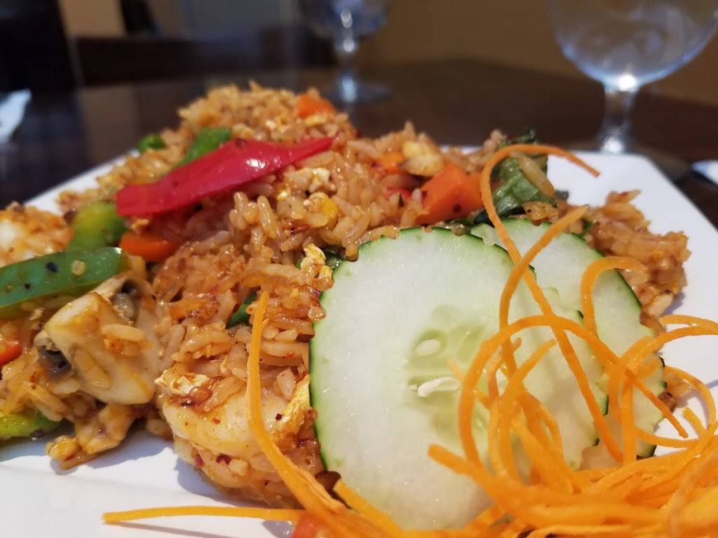 Lime Leaf | restaurant | 9822 Tapestry Park Circle, Jacksonville, FL 32246, USA | 9046458568 OR +1 904-645-8568