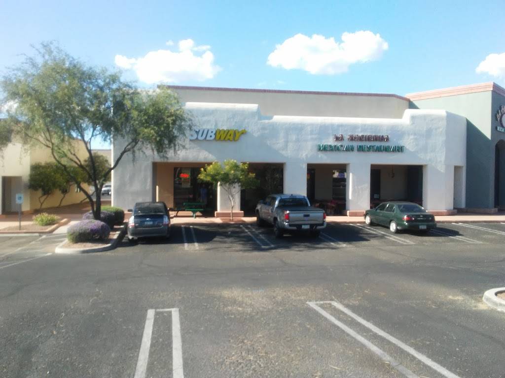 Subway | meal takeaway | 3225 N Swan Rd Suite 101, Tucson, AZ 85712, USA | 5203230584 OR +1 520-323-0584