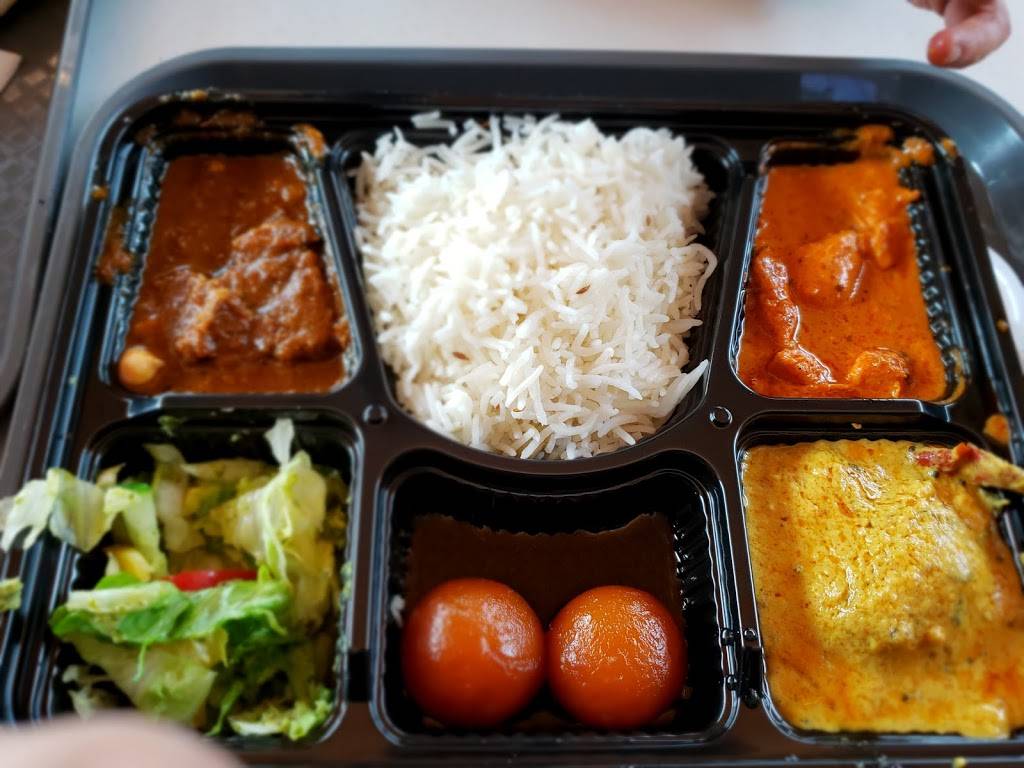 Hurry Curry, The Indian Kitchen Restaurant | restaurant | 3100 Howard Ave, Windsor, ON N8X 3Y4, Canada | 5199668818 OR +1 519-966-8818