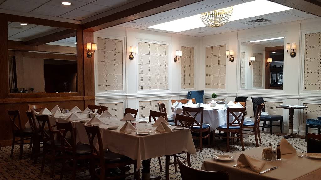 The Monocle Restaurant | restaurant | 107 D St NE, Washington, DC 20002, USA | 2025464488 OR +1 202-546-4488