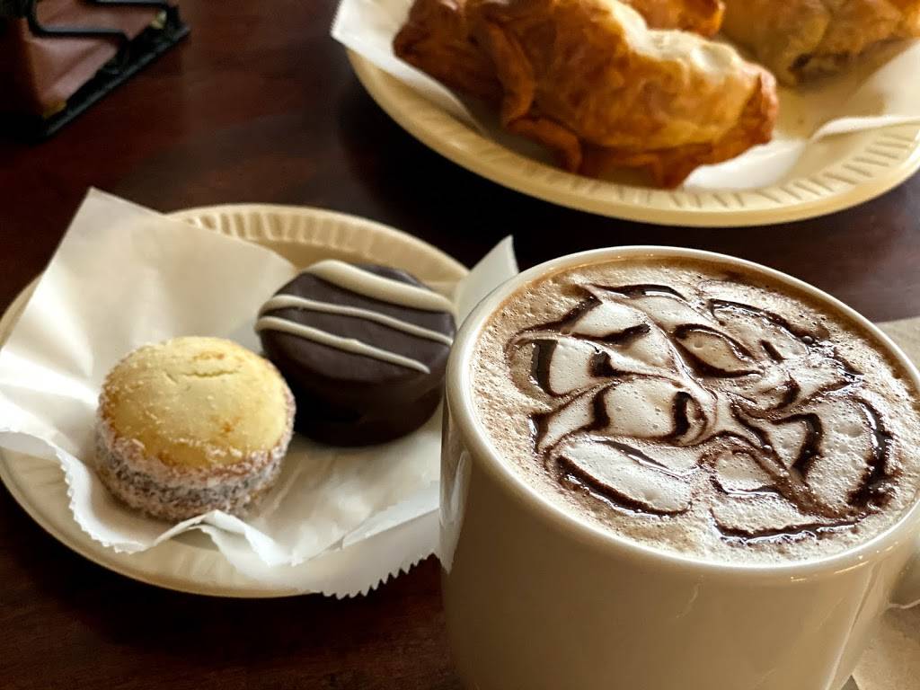 Argentina Bakery | bakery | 3401 W Airport Fwy #112, Irving, TX 75062, USA | 9722524809 OR +1 972-252-4809