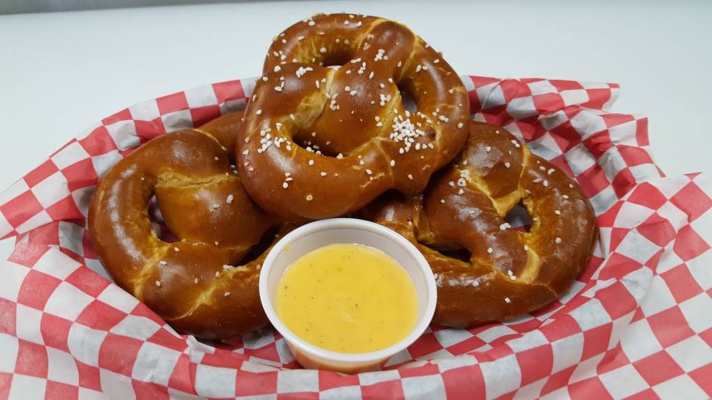 Lake Chatuge Pizza & Brew | restaurant | 3196 Hwy 515 East, Unit 3, Blairsville, GA 30512, USA | 7068351331 OR +1 706-835-1331